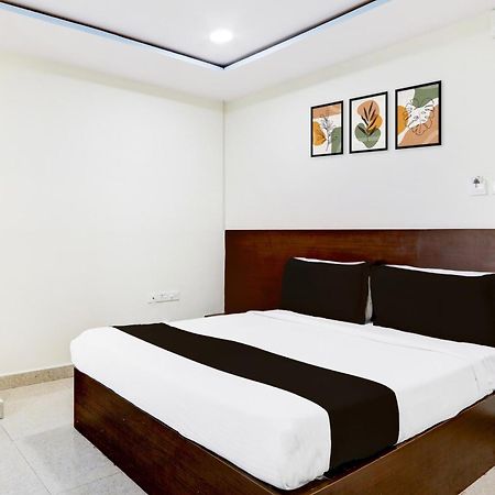 Super Hotel O At Home Hotel Darbar Hyderabad Exterior foto