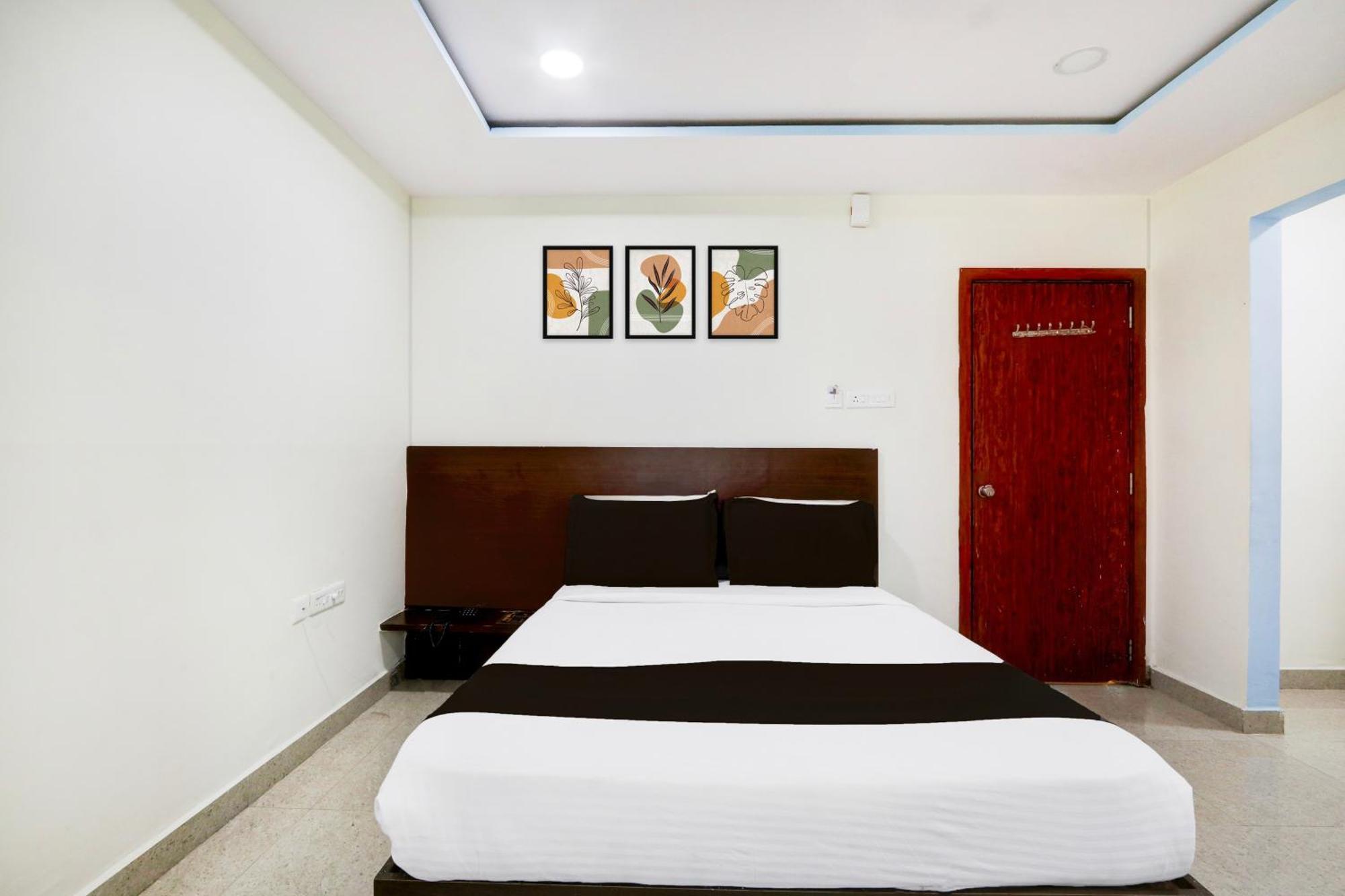 Super Hotel O At Home Hotel Darbar Hyderabad Exterior foto